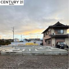 現在基礎の段階で来年3月の完成予定です。