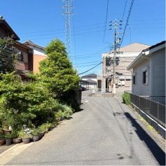 北前面道路は私道となっています。