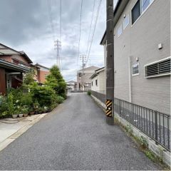 北前面道路は私道となっています。