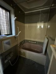 ユニットバスは新品交換予定です。