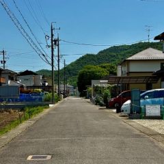 北前面道路から外観を見るとこんな感じ。