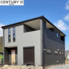 コチラは別アングルから見た外観写真です。