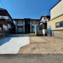 駐車場は並列2台分のスペースがあります。