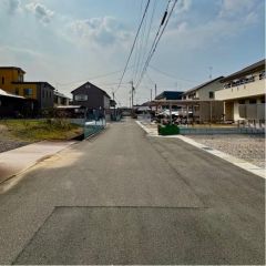 南前面道路から外観を見るとこんな感じ。