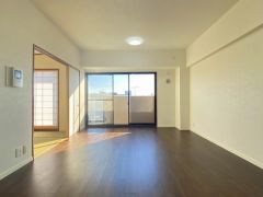 コチラは別アングルからの写真になります。