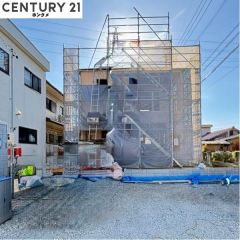 コチラは別アングルから見た外観写真です。