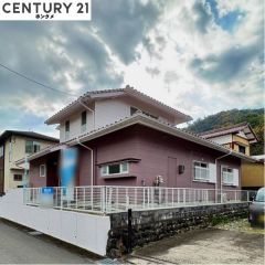 コチラは別アングルから見た外観写真です。