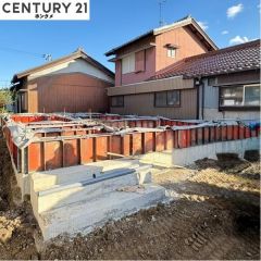 現在は基礎の段階で1月頃完成予定です。