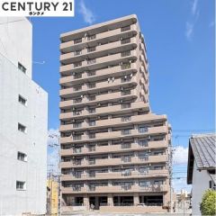 コチラは建物南側から見た外観になります。