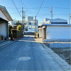 南前面道路から外観を見るとこんな感じ