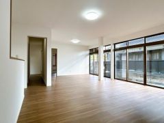 コチラは別アングルからの写真になります。