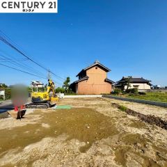 現在更地の状態で、完成は8月の予定。
