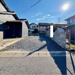 駐車場は3台分のスペースがあります。