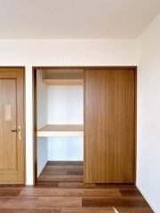 このお部屋の収納はこんな感じです。