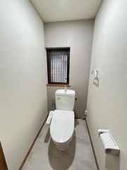トイレは新品交換済みです。