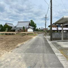 南前面道路から外観を見るとこんな感じ。