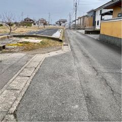 南前面道路から外観を見るとこんな感じ