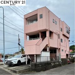 コチラは別アングルから見た外観写真です。