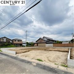 現在は更地の状態で10月頃完成予定です。