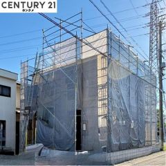 コチラは別アングルから見た外観写真です。