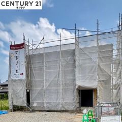 もう間もなく足場が外れます。お楽しみに♪