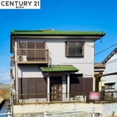 建物の南側から見た外観写真になります。