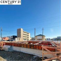 現在基礎の段階で来年3月の完成予定です。