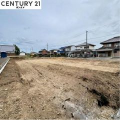現在は更地の状態で11月頃完成予定です。