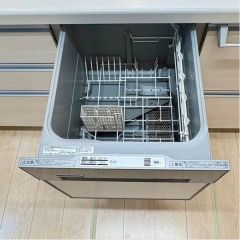 食洗器も付いたシステムキッチンです。