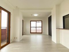 コチラは別アングルからの写真になります。