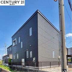 コチラは別アングルから見た外観写真です。