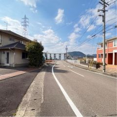 本区政前面道路は10・6ｍ幅があります。