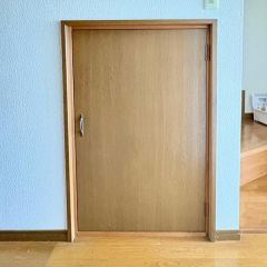 1階の階段下部分に収納があるのは嬉しい！