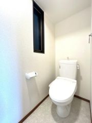 トイレは新品交換済みで気持ちいいです♪