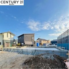 現在基礎の段階で来年4月の完成予定です。