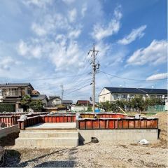 現在基礎の段階で完成は11月の予定です。