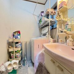 洗面脱衣と洗濯機置場はこんな感じです。