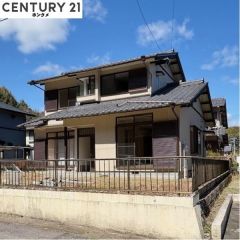 コチラは別アングルからの外観写真です。