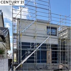 コチラは別アングルの外観写真です。