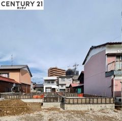 現在更地の段階です。これから基礎作りです