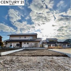 現在更地の段階です。これから基礎作りです