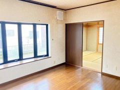 コチラは別アングルからの写真になります。