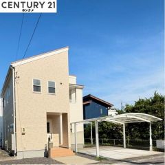コチラは別アングルから見た外観写真です。