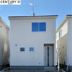 コチラは別アングルから見た外観写真です。