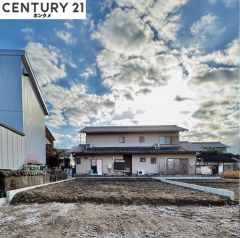 現在更地の段階です。これから基礎作りです