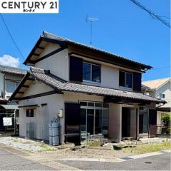 コチラは別アングルから見た外観写真です。