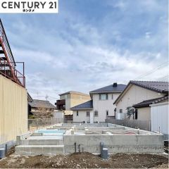 現在基礎の段階で4月の完成予定です。