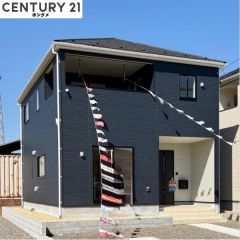 コチラは別アングルから見た外観写真です。