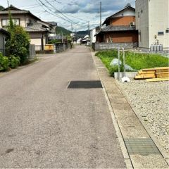北前面道路から外観を見るとこんな感じ