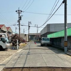 南前面道路から外観を見るとこんな感じ